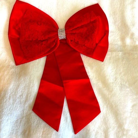 Beautiful Red Dress with lace & Bows, Size 3 Months - Picture 9 of 10